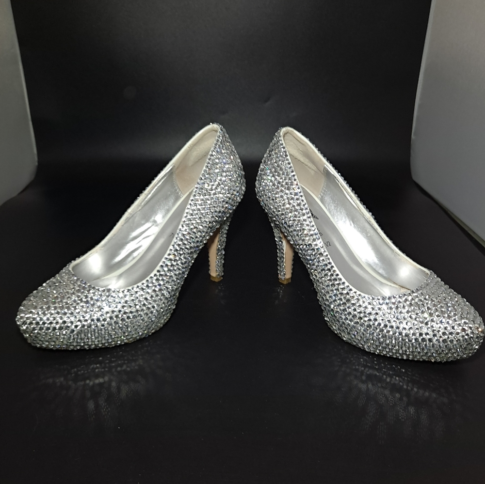 Marc Defang heels - Picture 15 of 15